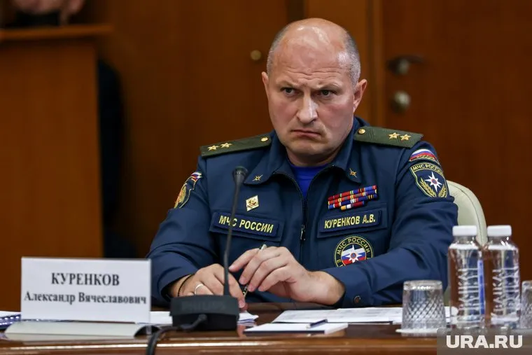Александр Куренков возглавил МЧС России в мае