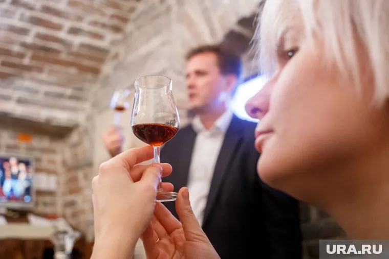 В 2024 году в России продали коньяка 14 млн декалитров, а виски — более 5 млн декалитров