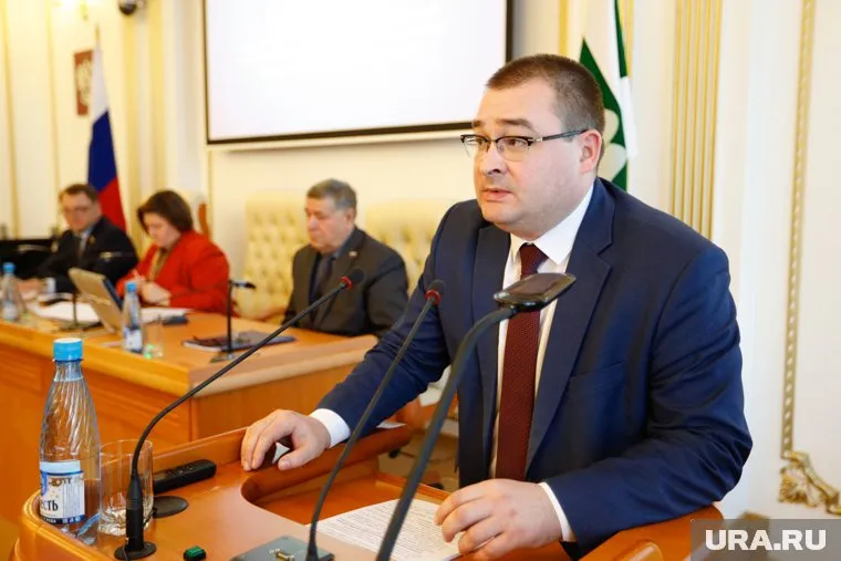 Александр Кондратов снова работает в департаменте экономического развития Курганской области