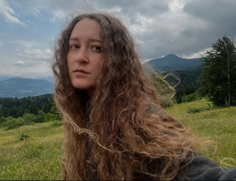 Художница сожалеет, что ей пришлось уехать из России