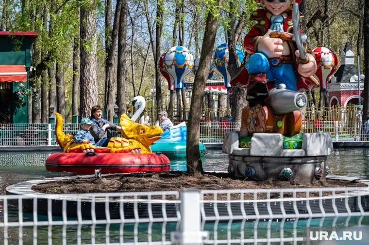 Сургутяне просят обновить парк аттракционов