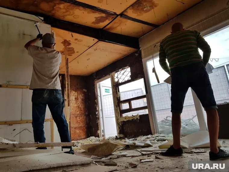 Большинство незаконно установленных объектов власти демонтировали принудительно