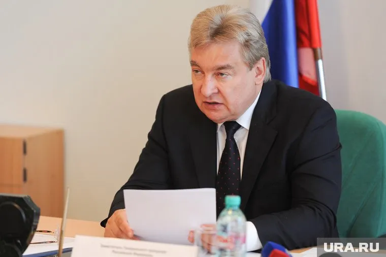 Юрий Пономарев рассказал о коррупционном скандале в мэрии Нижневартовска на совещании в полпредстве