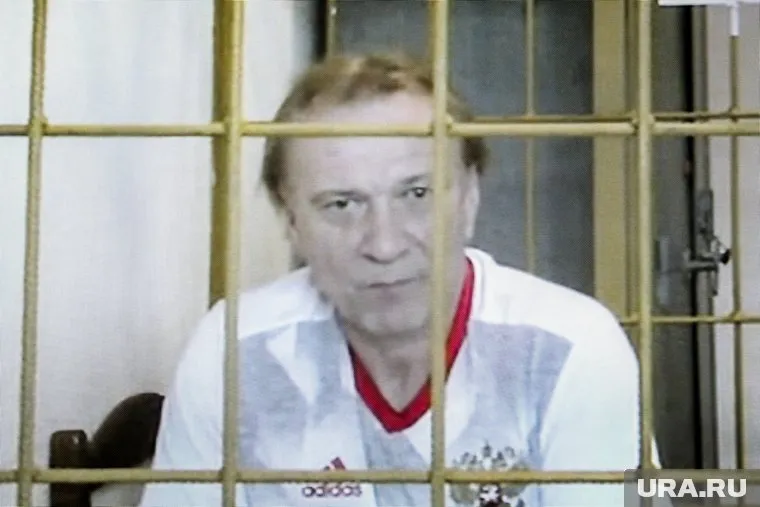 Помимо пожизненного заключения, Олегу Медведеву назначили штраф в пять млн рублей