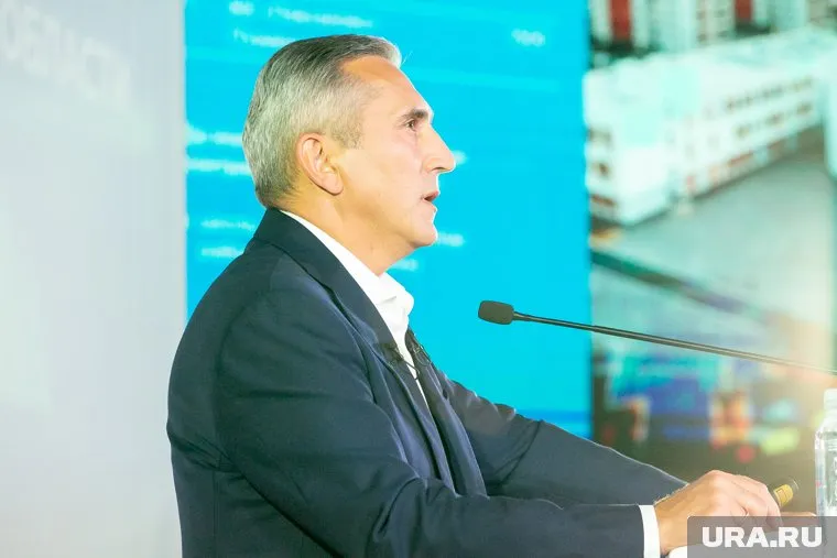 Александр Моор заявил, что это личное решение каждого сотрудника