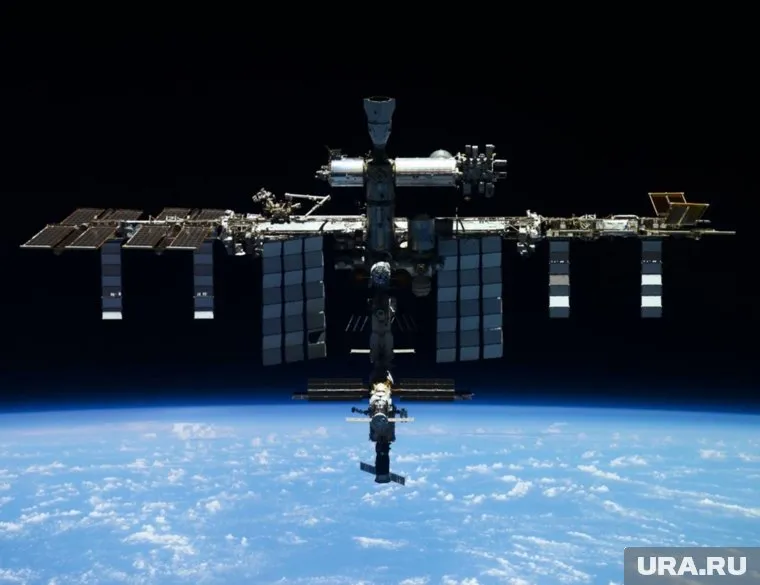 На МКС прибыл корабль с россиянами, там они проведут 245 дней