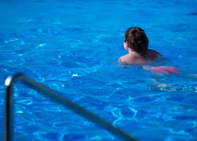 Аквапарк Сургута взвинтил цены на время осенних каникул