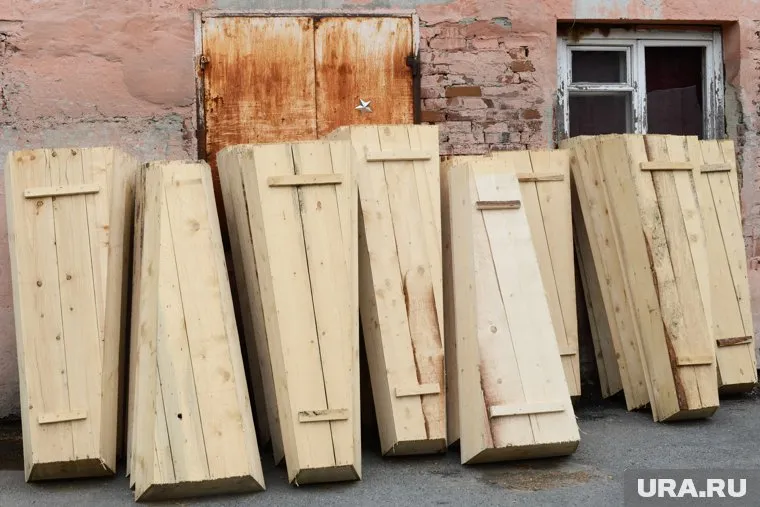 На курганском кладбище обнаружили брошенные гробы (архивное фото)