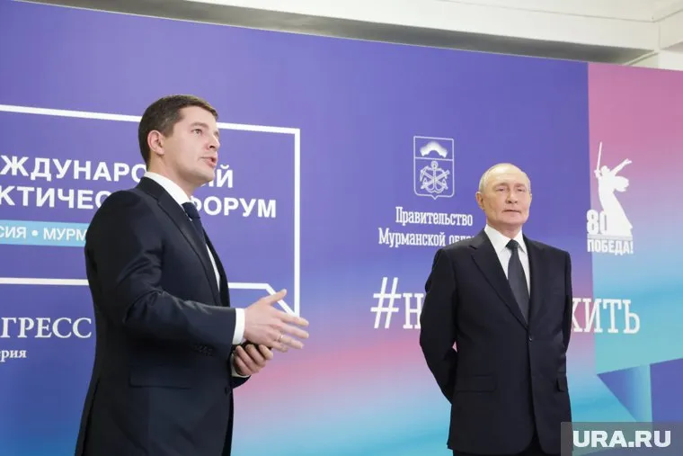 Встреча Артюхова и Путина прошла на Международном арктическом форуме в Мурманске