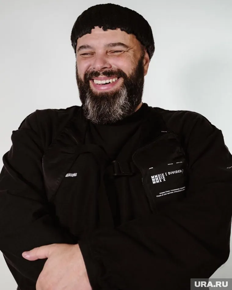 Максим Фадеев представил подписчикам фрагмент клипа артиста Appledream