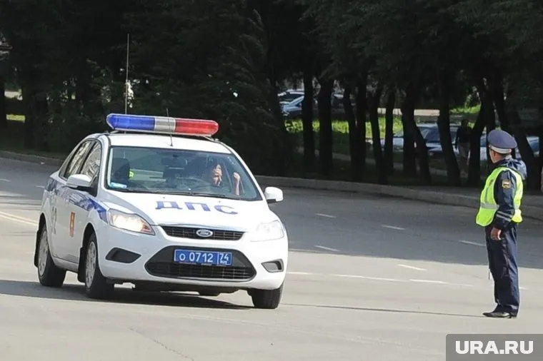 Водитель ехал по встречке и пошел на таран машины ГИБДД