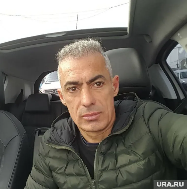 По словам Пенови, он не знает, как смотреть в глаза своей жене после возвращения на родину