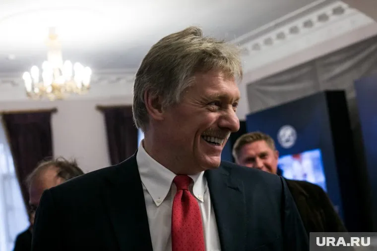 Дмитрий Песков просит не обращать внимание на российскую армию