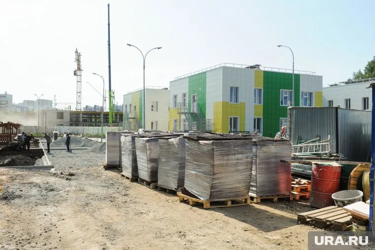 300 соцобъектов восстановил Ямал в Волновахе за три года