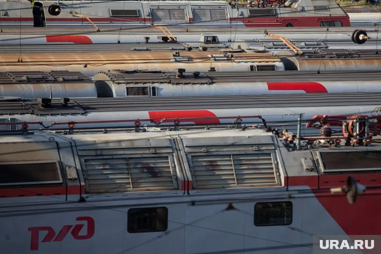 В СвЖД призывали свердловчан уточнять расписание при планировании поездки