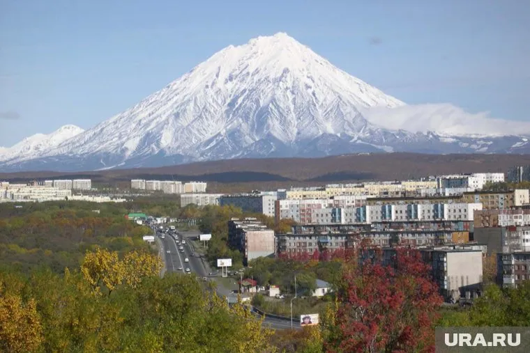 Извержение вулкана Ключевской продолжается с 31 июля