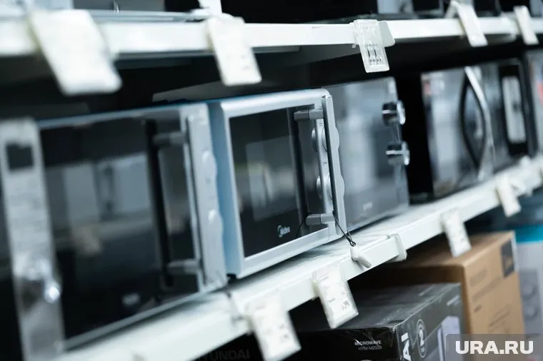 Одна из первых точек DNS в Челябинске переезжает в новое помещение