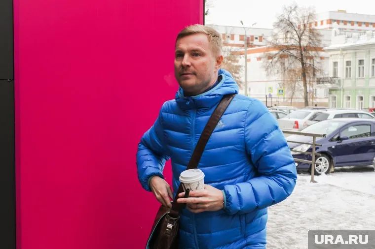 Антон Бахаев приехал на предварительное заседание суда по своему делу
