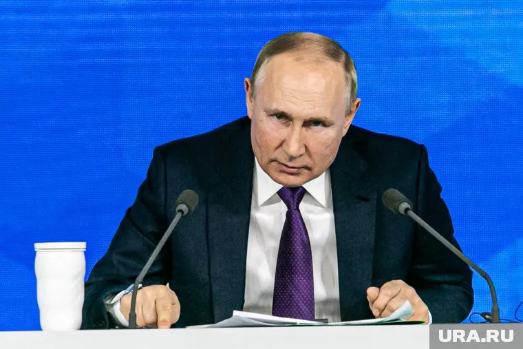 Владимир Путин провел совещание с губернаторами