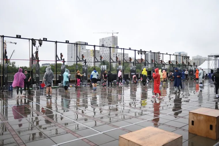 Множество спортивных фестивалей прошли одновременно на набережной в Тюмени