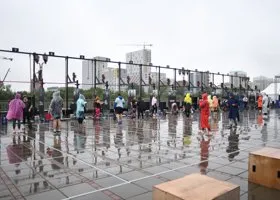 Экстремалы, спортсмены и дрифтеры собрались на набережной Тюмени в День города