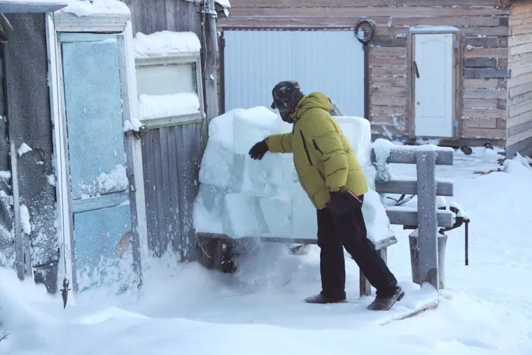 Поселок Пельвож, отдаленный район Салехарда. ЯНАО, лед, пельвож
