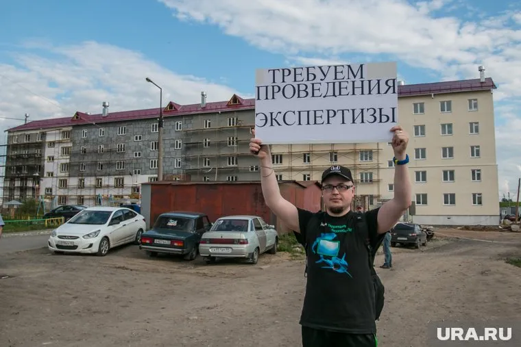 Жильцы нового дома опасаются за свою жизнь и здоровье (фото из архива)