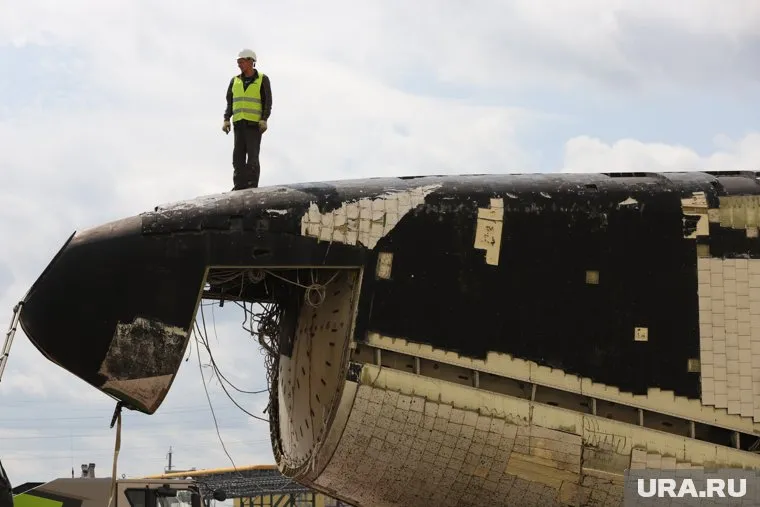 Длина корабля составляет 36,4 метра