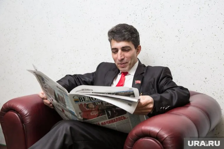 Сам Абдуррахманов назвал обвинения «бредом»