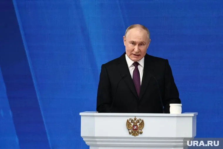 Путин похвалил работу, проделанную министрами