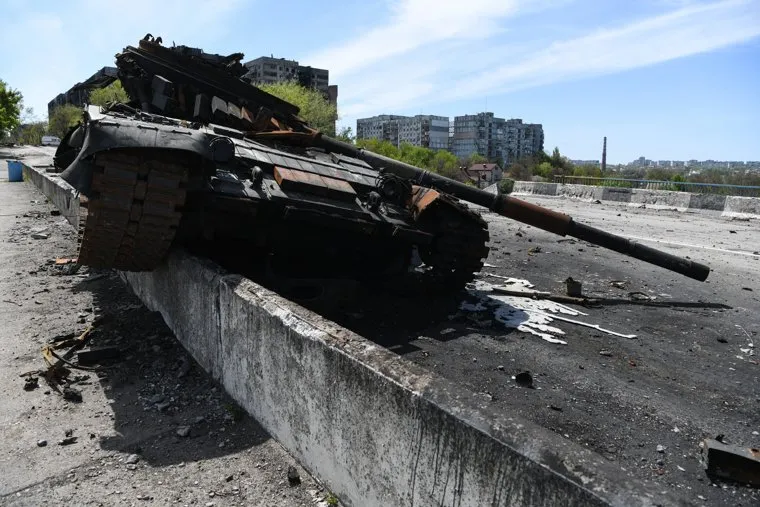 Мариуполь в период вывода гражданских лиц с завода Азовсталь. ДНР/Украина