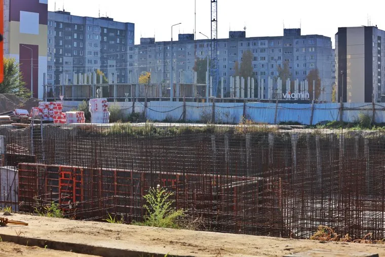 Город. Строительство бассейна для студентов КГУ. Проспект Голикова. Курган