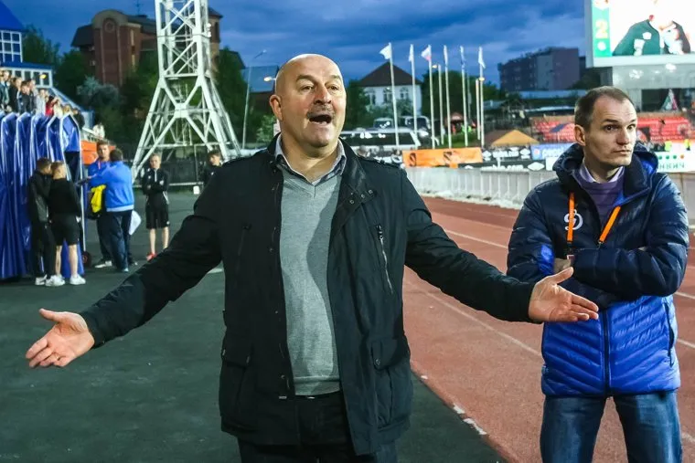 Футбол Урал-Динамо (Москва). Тюмень, смолов федор, черчесов станислав