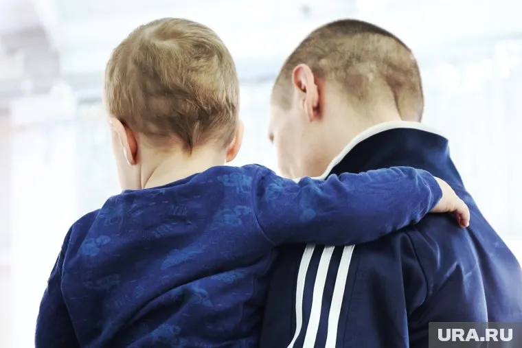 Участник СВО Никита хочет уволиться со службы, так как ему нужно растить сына, который остался без матери