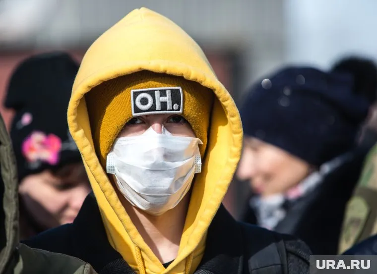 Коронавирус не отстанет от жителей планеты