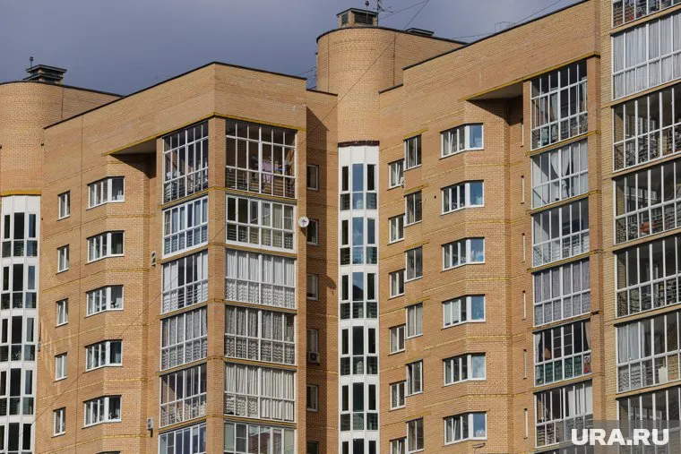 Больше всего цены снизились на трехкомнатные квартиры