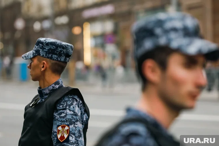 В Махачкале участники беспорядков пытались вырвать средства сдерживания у Росгвардии