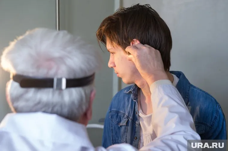 Шум в ушах после COVID-19 может быть вызван несколькими причинами