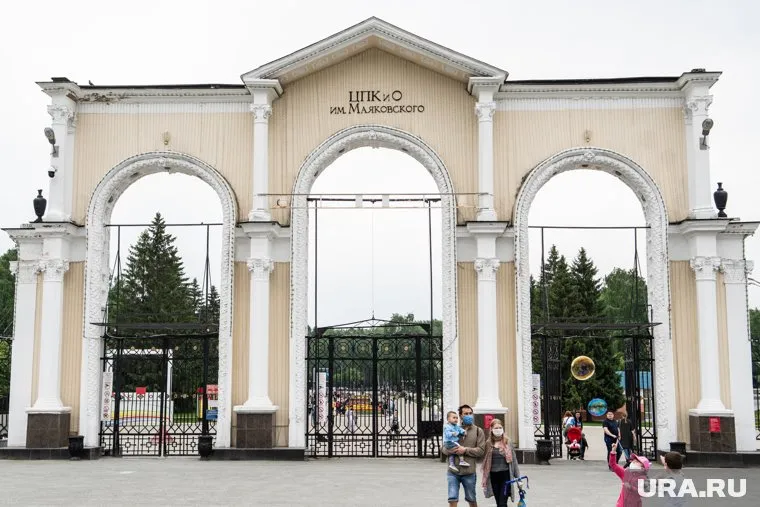 Потенциальный арендатор участка площадью 6567 квадратных метров сможет обустроить там лишь парковку