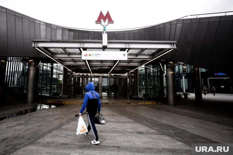 Москвич с военной сумкой угрожал устроить взрыв на севере Москвы