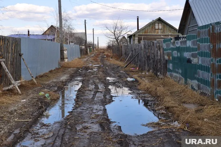 Проблемы с проездом к СНТ в Новом Уренгое: Жители требуют решения