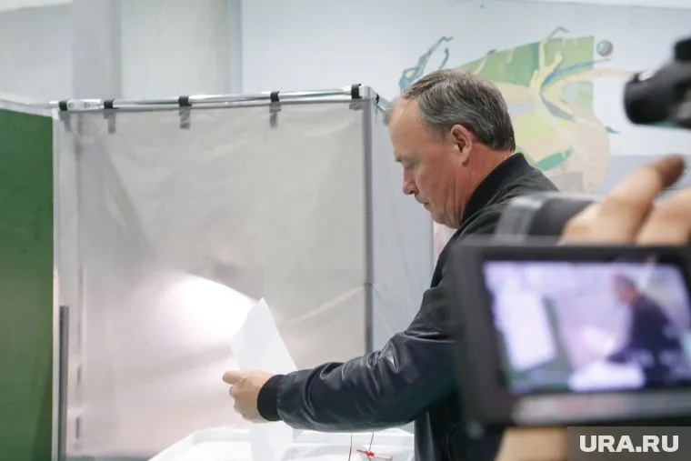 Алексей Орлов отказался от отпуска — чтобы не пропустить вот-вот стартующие переговоры о гордуме