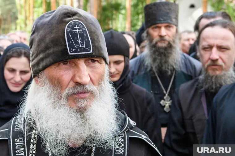 Судебные приставы объяснили необходимость штурма обители отца Сергия.