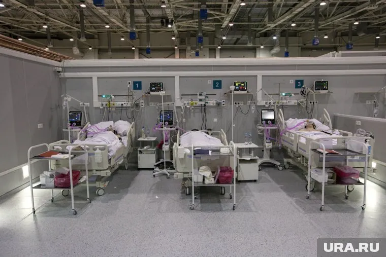 В госпитале Ноябрьска заканчиваются места для больных COVID-19