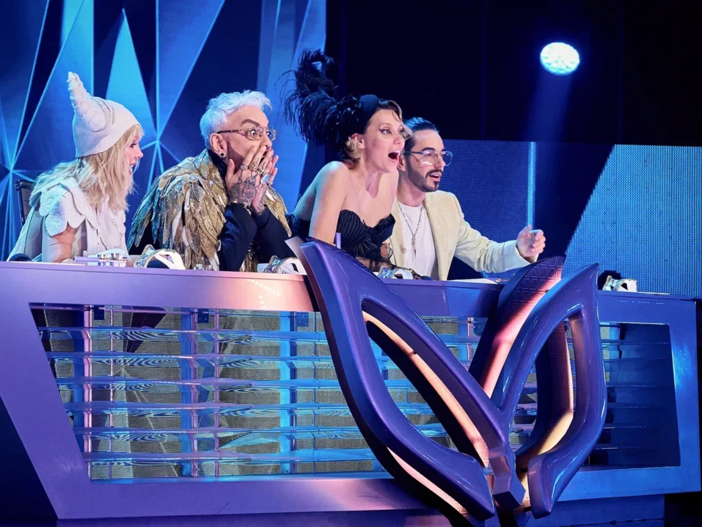 Кто снял маску: Гиппопотам в шоу Маска