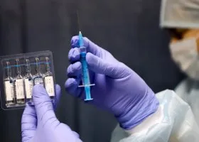 В каких свердловских ТРЦ можно получить вакцину от COVID