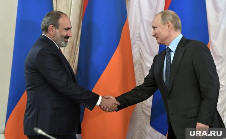 Премьер Армении Никол Пашинян обсудил с президентом РФ Владимиром Путиным поставки оружия