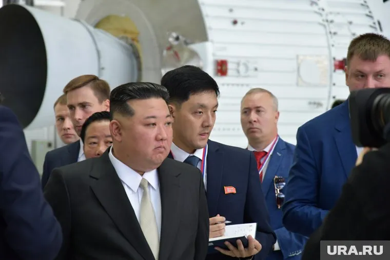 Ким Чен Ын поднял бокал за здоровье Владимира Путина