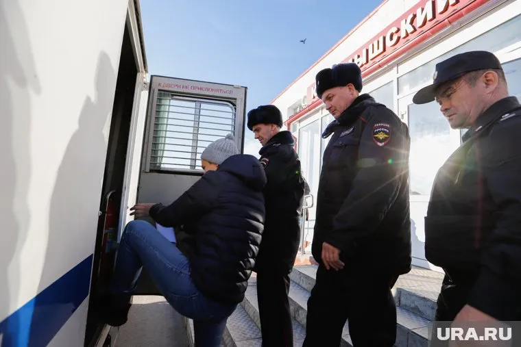 По некоторым данным, задержаны десятки человек