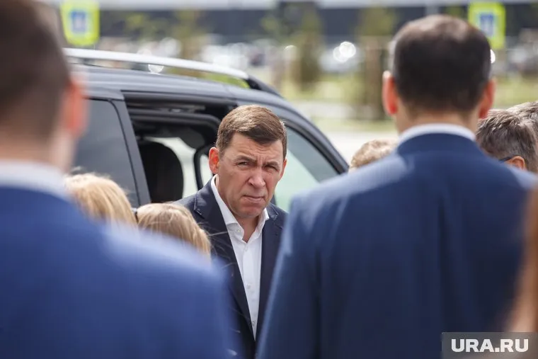 Евгений Куйвашев лично контролирует строительство жилья для погорельцев из Сосьвы